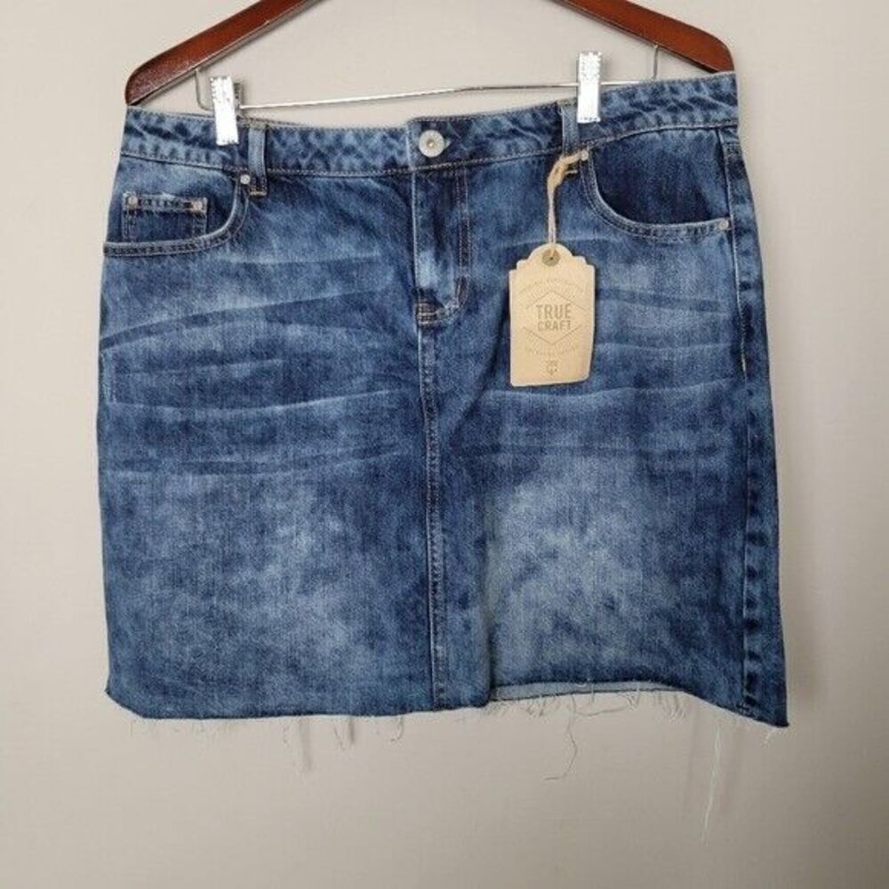 True Craft Frayed Hem Denim Miniskirt 14 NWT